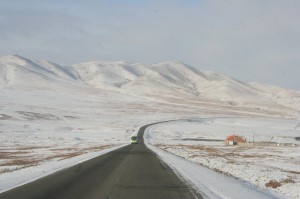 The highway to Darkhan.