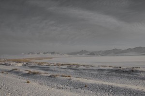 Ein schneebedeckter Salzsee nördlich von Darkhan