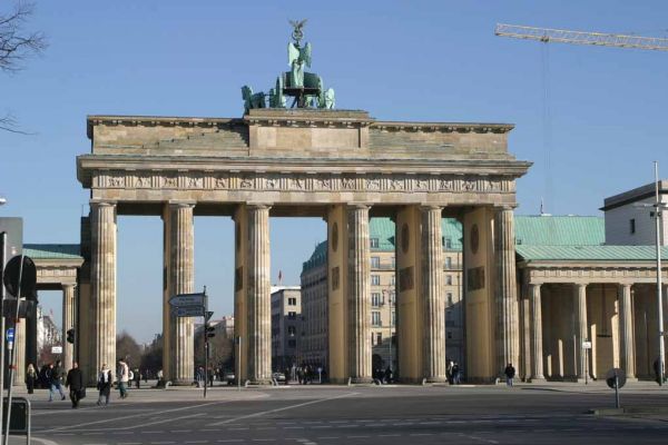 Brandenburger Tor: Quelle: http://www.free-fotos-berlin.de/